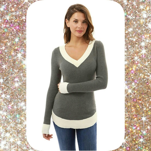 Pattyboutik Grey Formfitting Sweater 